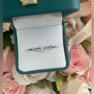 🆕✨ Moissanite V Band 925 Sterling Silver